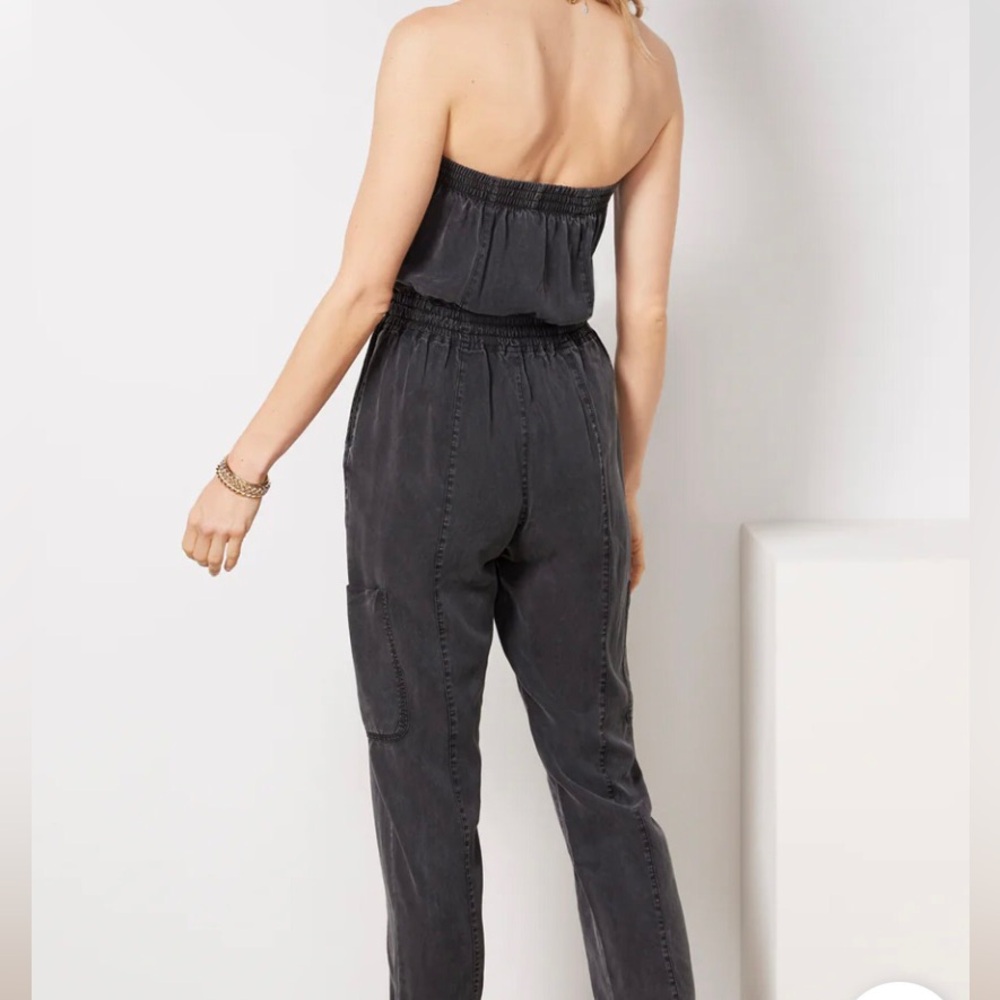 Evereve Emery Cargo Black Strapless Jumpsuit Size Small - Picture 4 of 11
